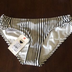 Women’s Billabong Full Coverage bikini bottoms